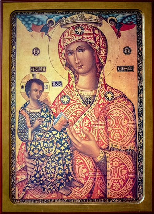 Икона Божией Матери «Троодитисса» (Троодосская) — чтимая кипрская святыня, названная по месту своего пребывания в горах Троодос. Данный список привезен с Кипра и с благоговением подарен прихожанам нашего храма.