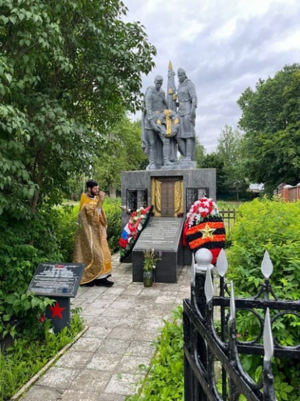 День памяти и скорби в д. Бужарово_2